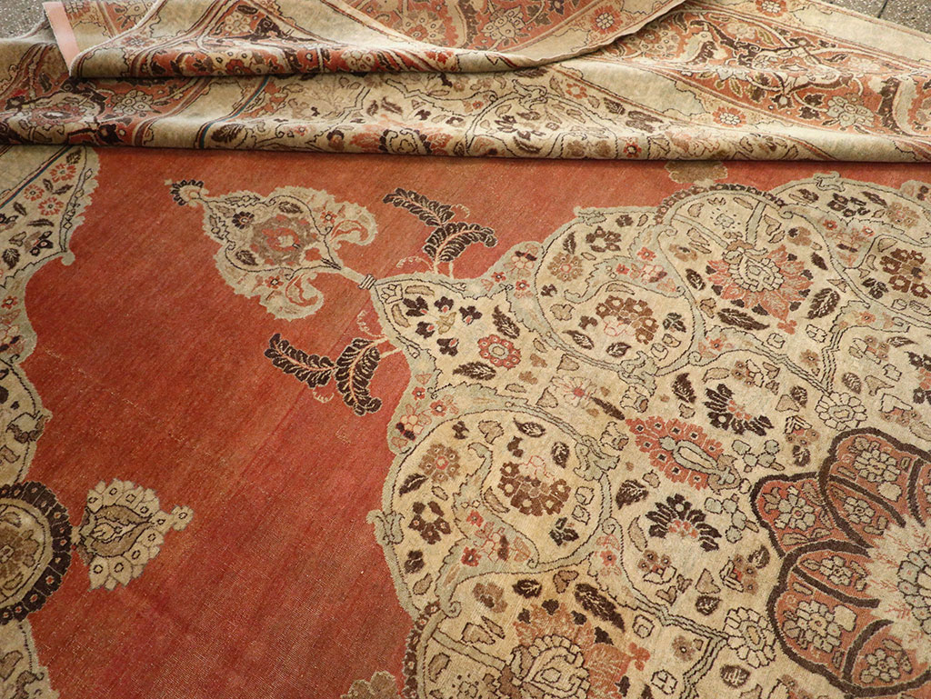 Antique Persian Tabriz Room Size Carpet, No.33263 - Galerie Shabab