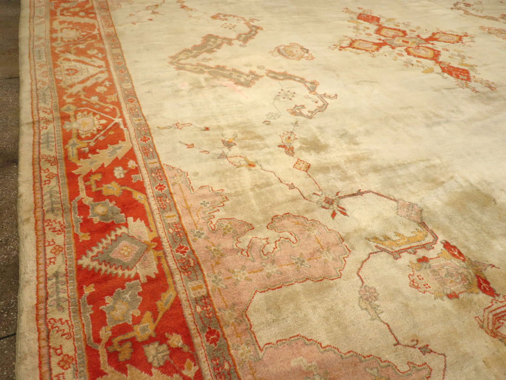 Antique Turkish Oushak Oversize Rug, No.33264 - Galerie Shabab