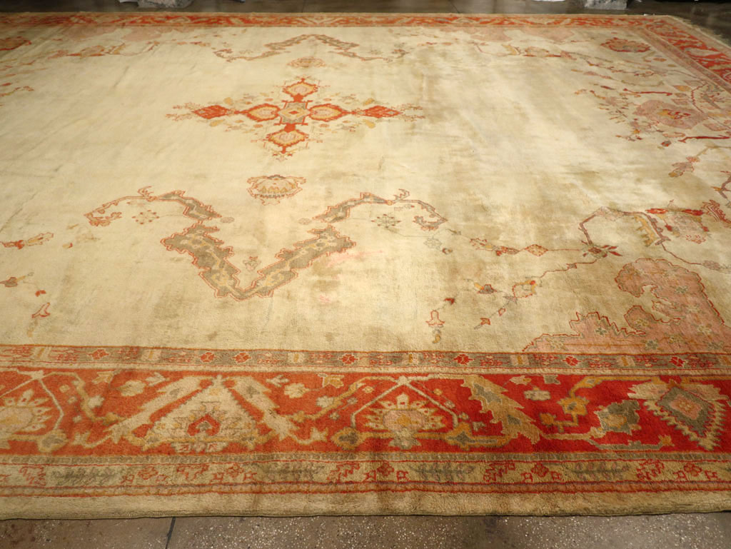 Antique Turkish Oushak Oversize Rug, No.33264 - Galerie Shabab