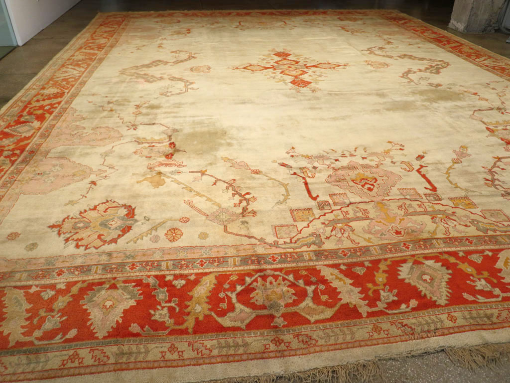 Antique Turkish Oushak Oversize Rug, No.33264 - Galerie Shabab