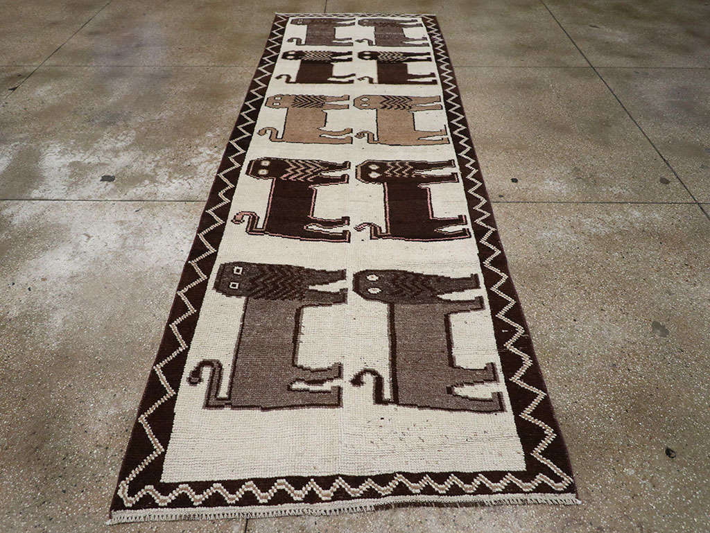 Vintage Turkish Anatolian Pictorial Runner, No.33266 - Galerie Shabab