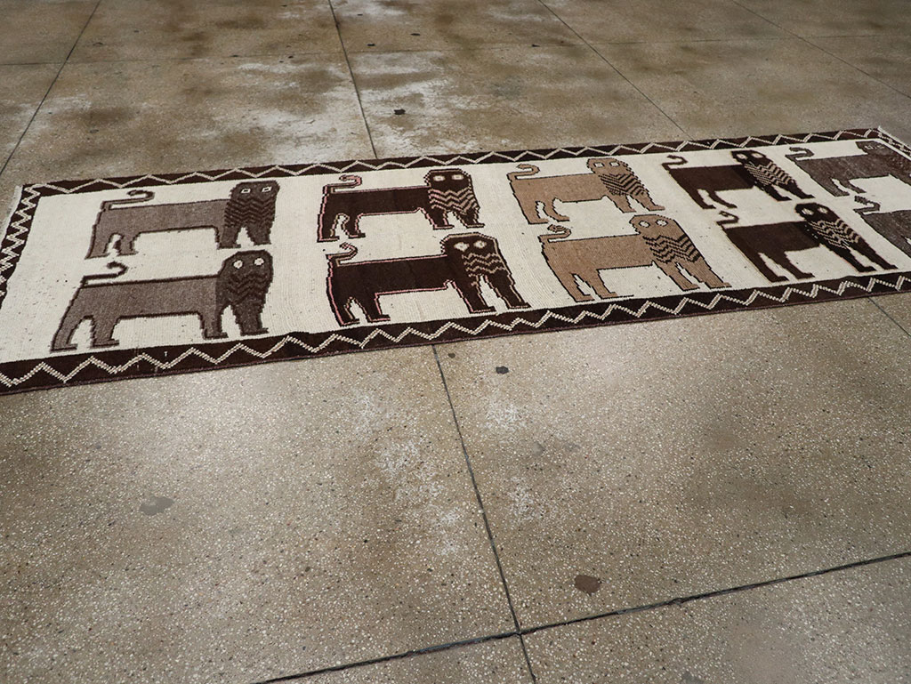 Vintage Turkish Anatolian Pictorial Runner, No.33266 - Galerie Shabab