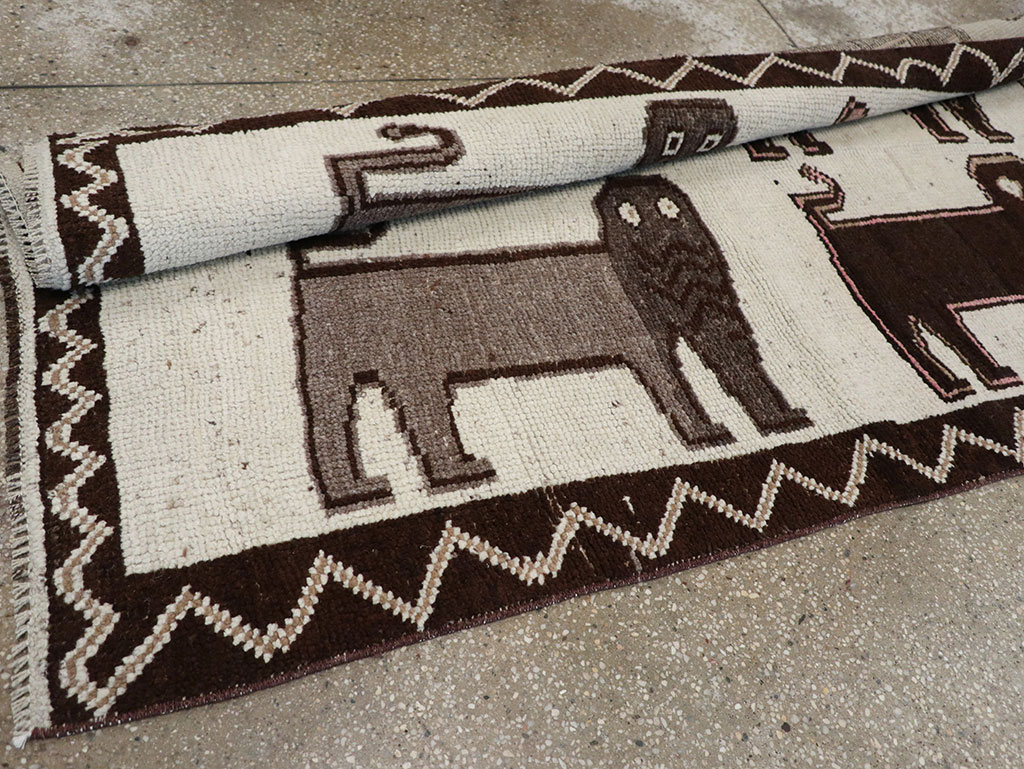 Vintage Turkish Anatolian Pictorial Runner, No.33266 - Galerie Shabab