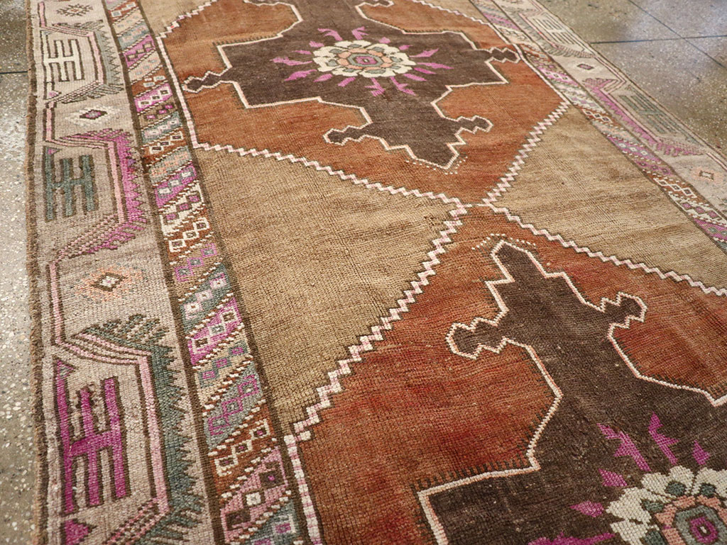 Vintage Turkish Anatolian Wide Gallery Runner, No.33268 - Galerie Shabab