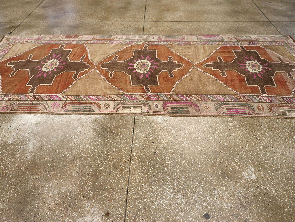 Vintage Turkish Anatolian Wide Gallery Runner, No.33268 - Galerie Shabab