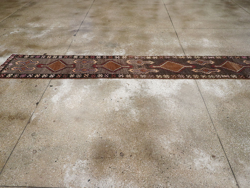 Vintage Turkish Anatolian Runner, No.33274 - Galerie Shabab