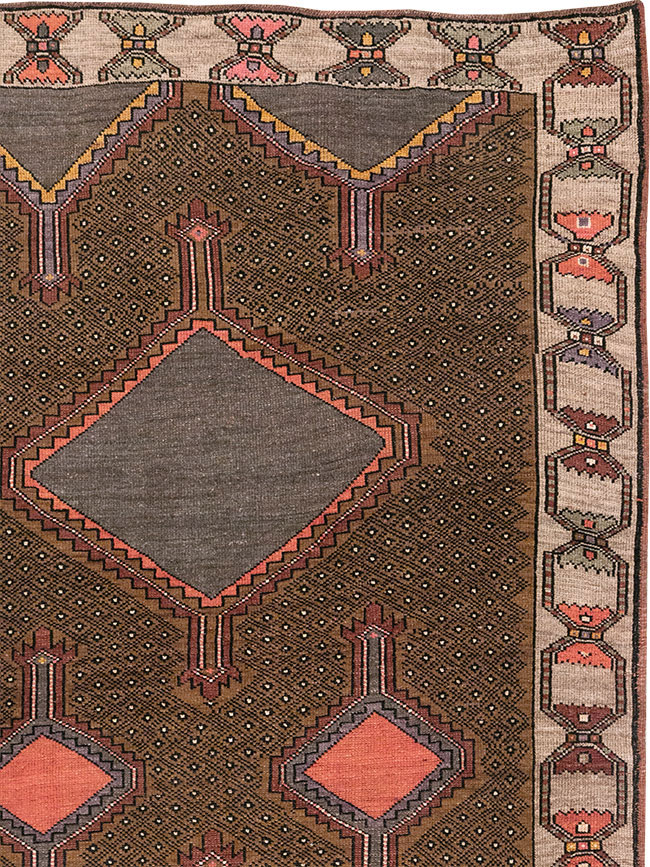 Vintage Turkish Anatolian Room Size Carpet, No.33276 - Galerie Shabab
