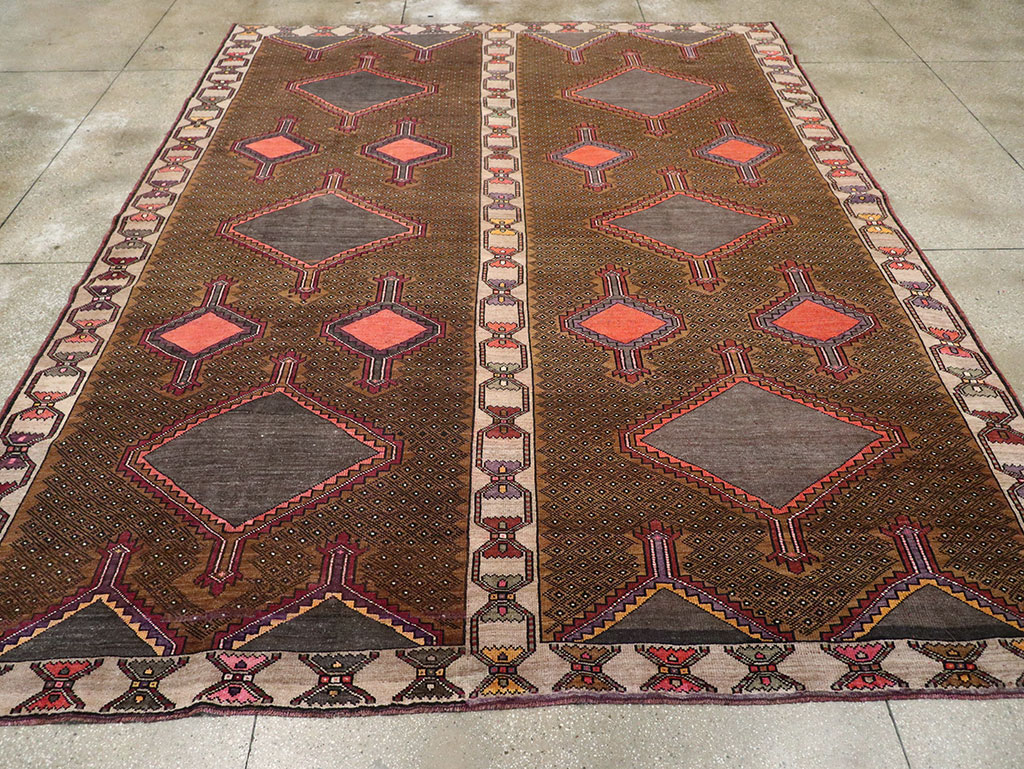 Vintage Turkish Anatolian Room Size Carpet, No.33276 - Galerie Shabab