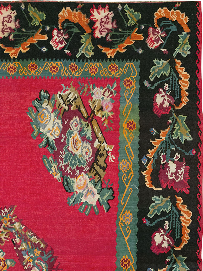 Vintage European Bessarabian Kilim Room Size Carpet, No.33279 - Galerie Shabab