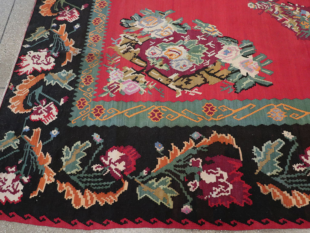 Vintage European Bessarabian Kilim Room Size Carpet, No.33279 - Galerie Shabab