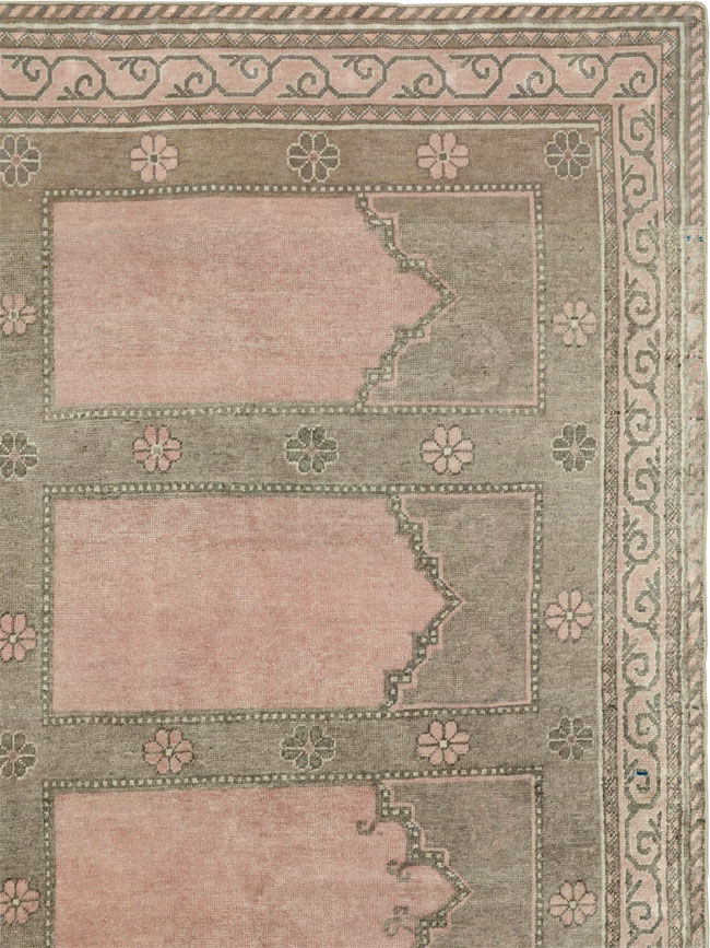 Vintage East Turkestan Khotan Accent Carpet, No.33285 - Galerie Shabab
