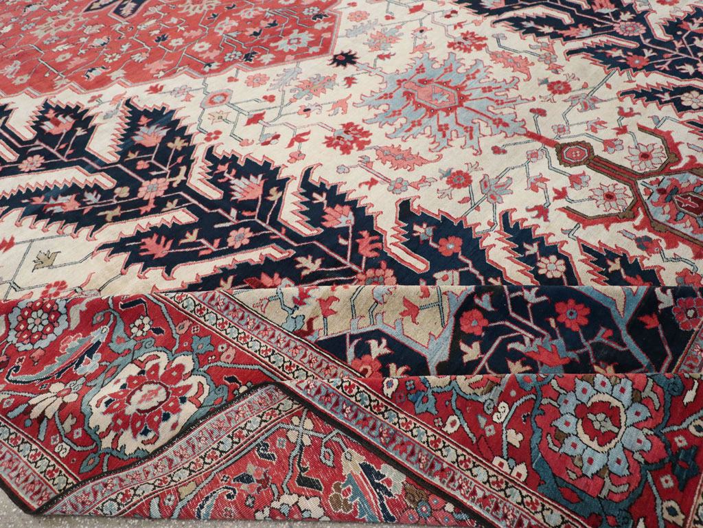 Antique Persian Serapi Oversize Carpet, No.33297 - Galerie Shabab