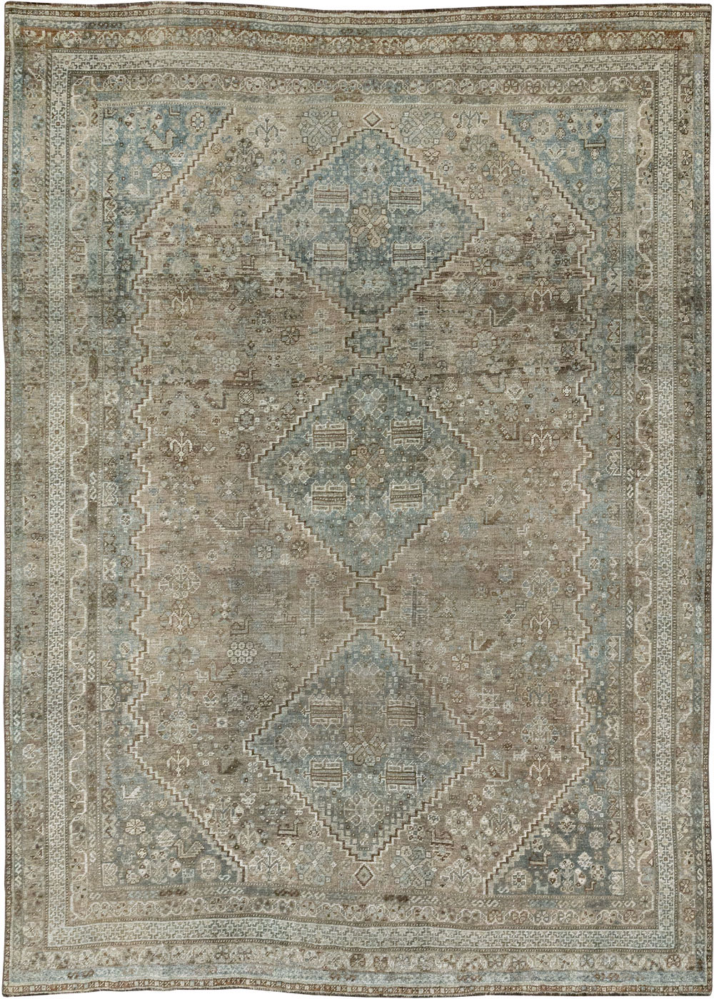 Vintage Persian Shiraz Accent Carpet, No.33310 - Galerie Shabab