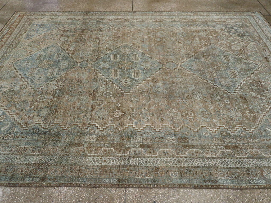 Vintage Persian Shiraz Accent Carpet, No.33310 - Galerie Shabab