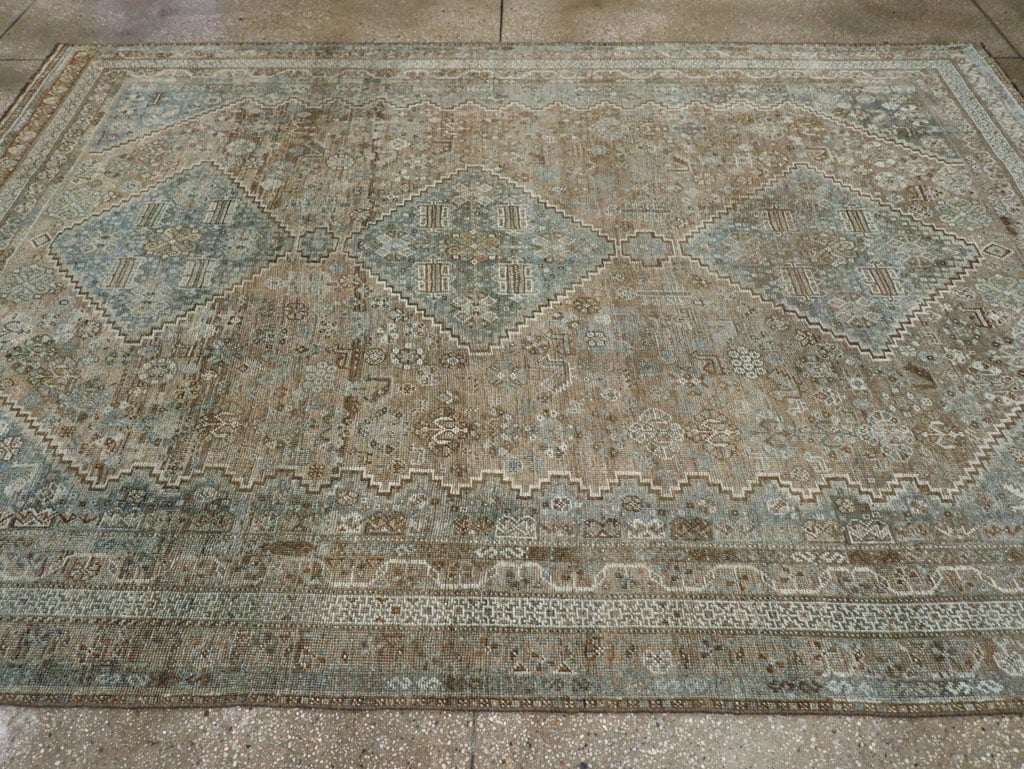 Vintage Persian Shiraz Accent Carpet, No.33310 - Galerie Shabab