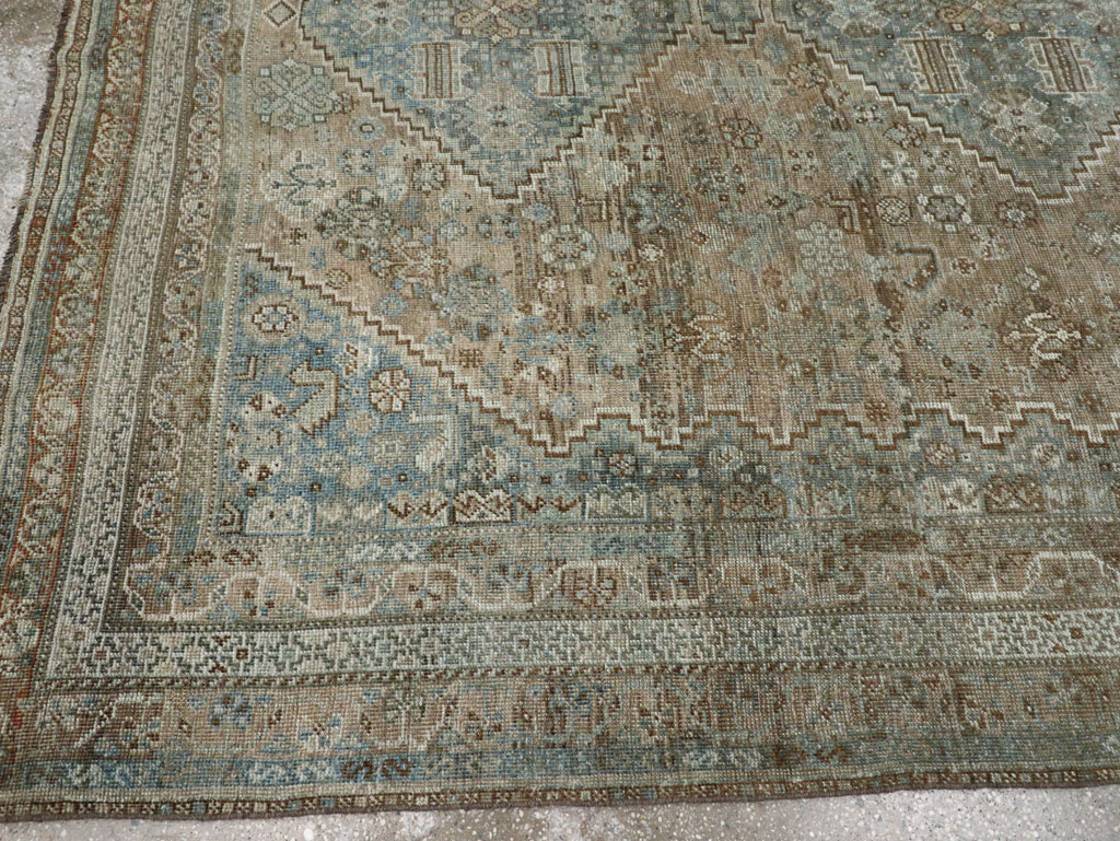 Vintage Persian Shiraz Accent Carpet, No.33310 - Galerie Shabab