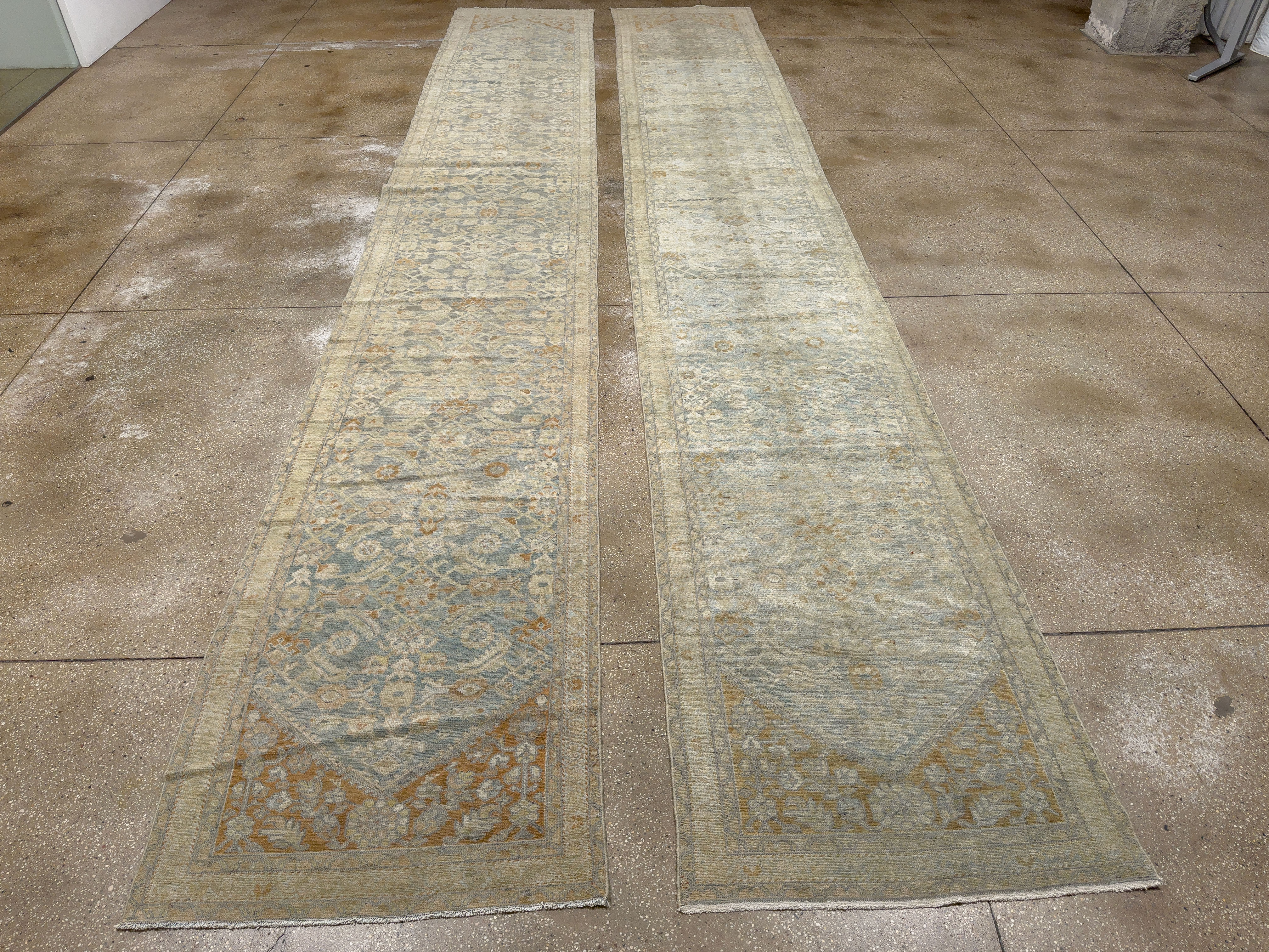 Antique Persian Malayer Long Runner (Pair: 2 of 2), No.33311 - Galerie Shabab
