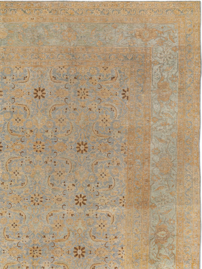Antique Persian Tabriz Room Size Carpet, No.33312 - Galerie Shabab