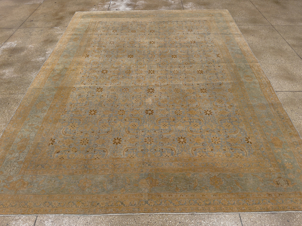 Antique Persian Tabriz Room Size Carpet, No.33312 - Galerie Shabab