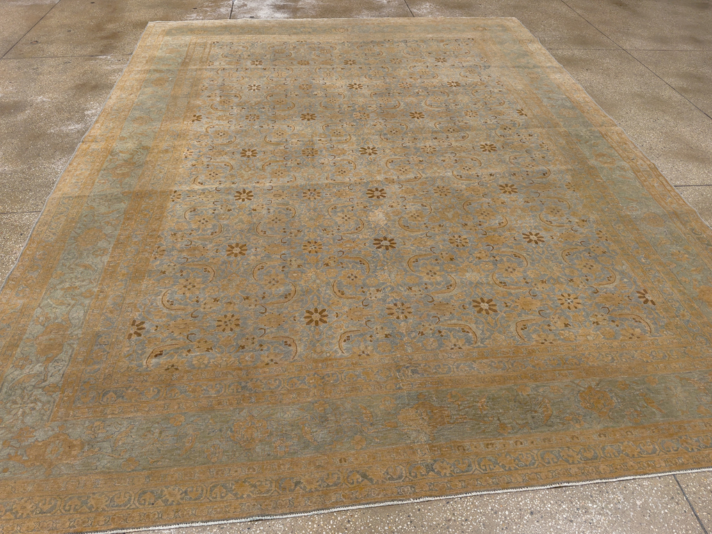 Antique Persian Tabriz Room Size Carpet, No.33312 - Galerie Shabab