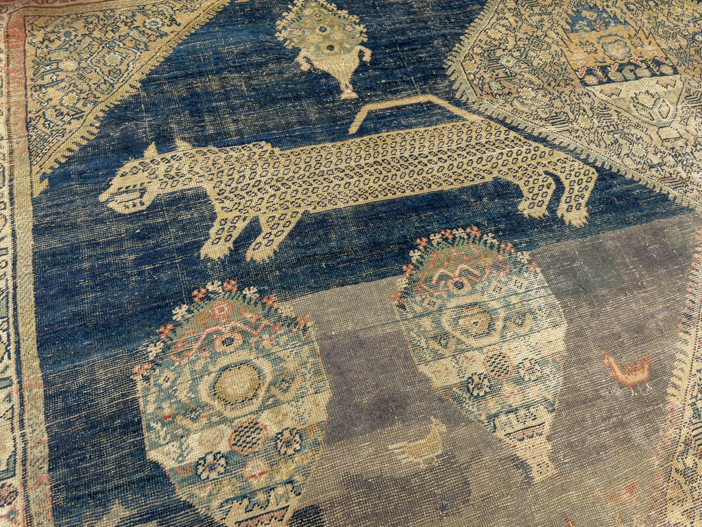 Antique Persian Fereghan Pictorial Room Size Carpet, No.33325 - Galerie Shabab