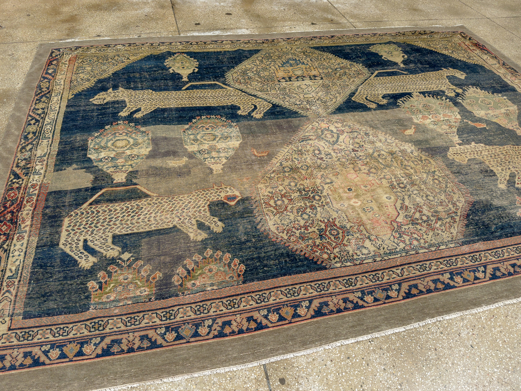 Antique Persian Fereghan Pictorial Room Size Carpet, No.33325 - Galerie Shabab