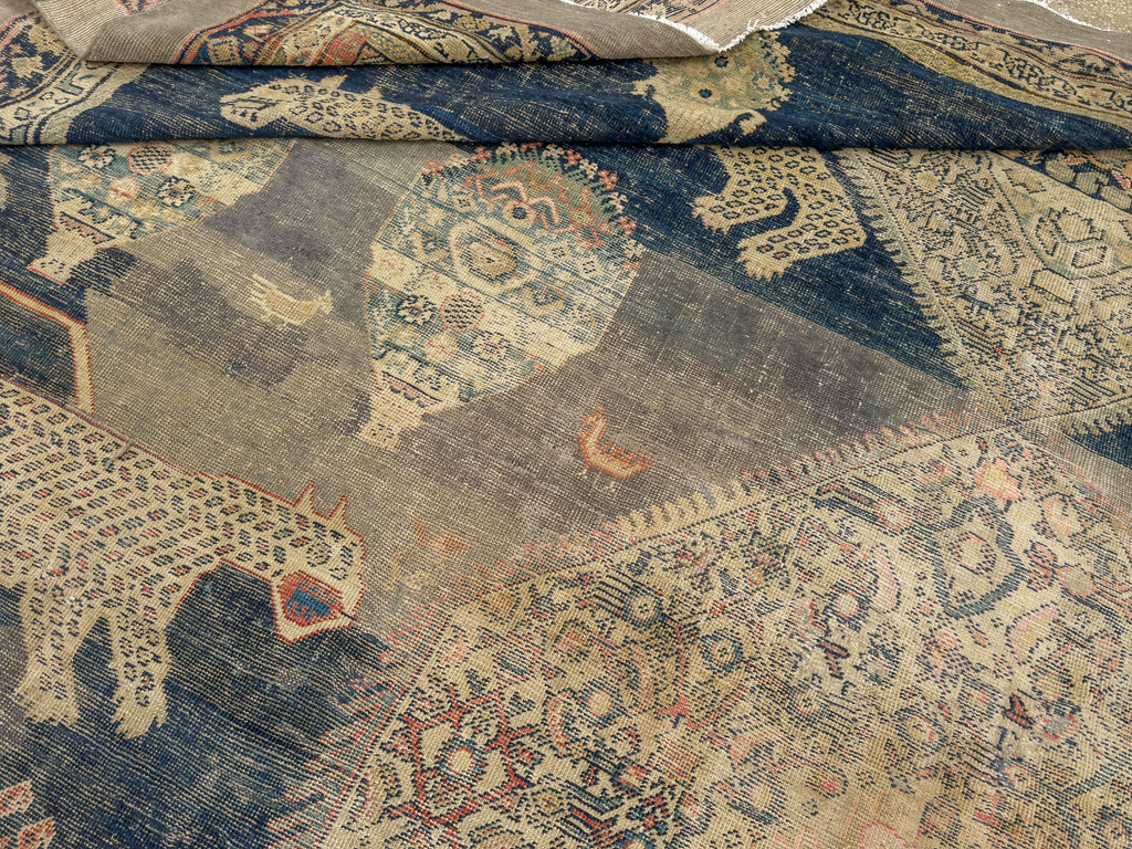 Antique Persian Fereghan Pictorial Room Size Carpet, No.33325 - Galerie Shabab