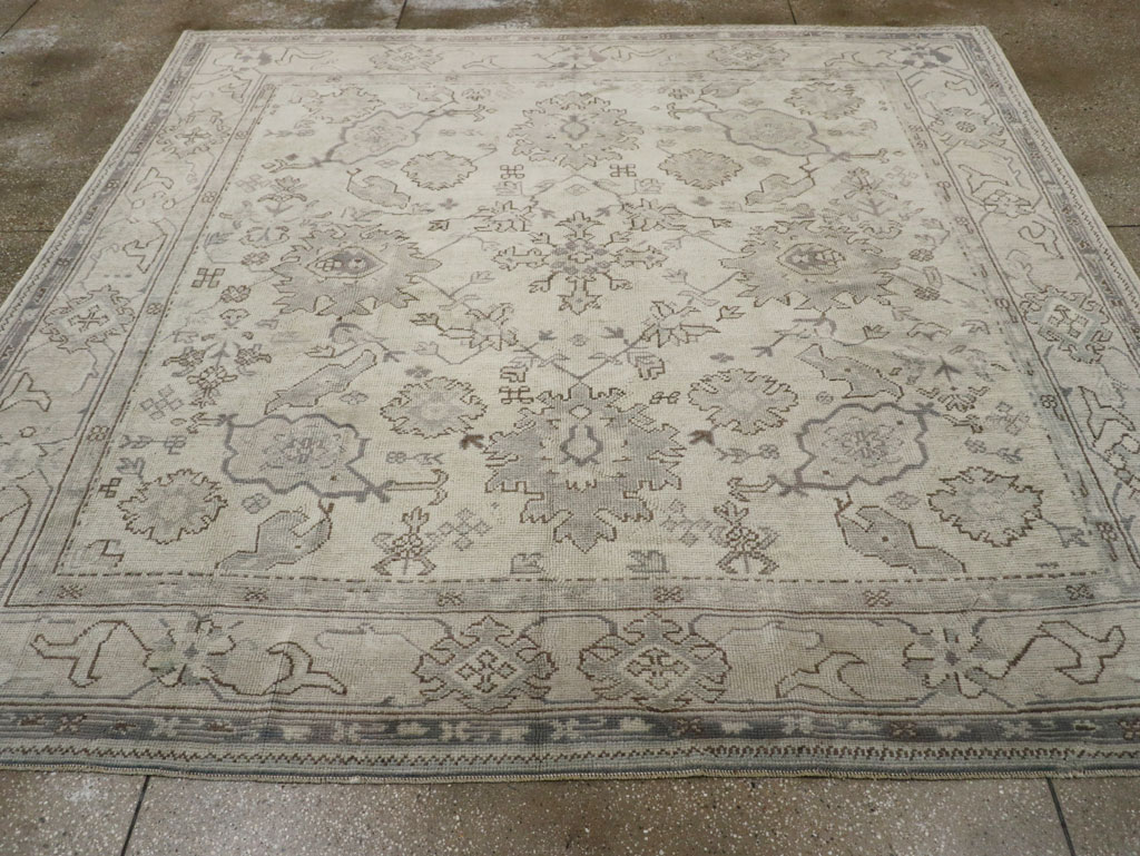 Antique Turkish Oushak Square Room Size Carpet, No.33328 - Galerie Shabab