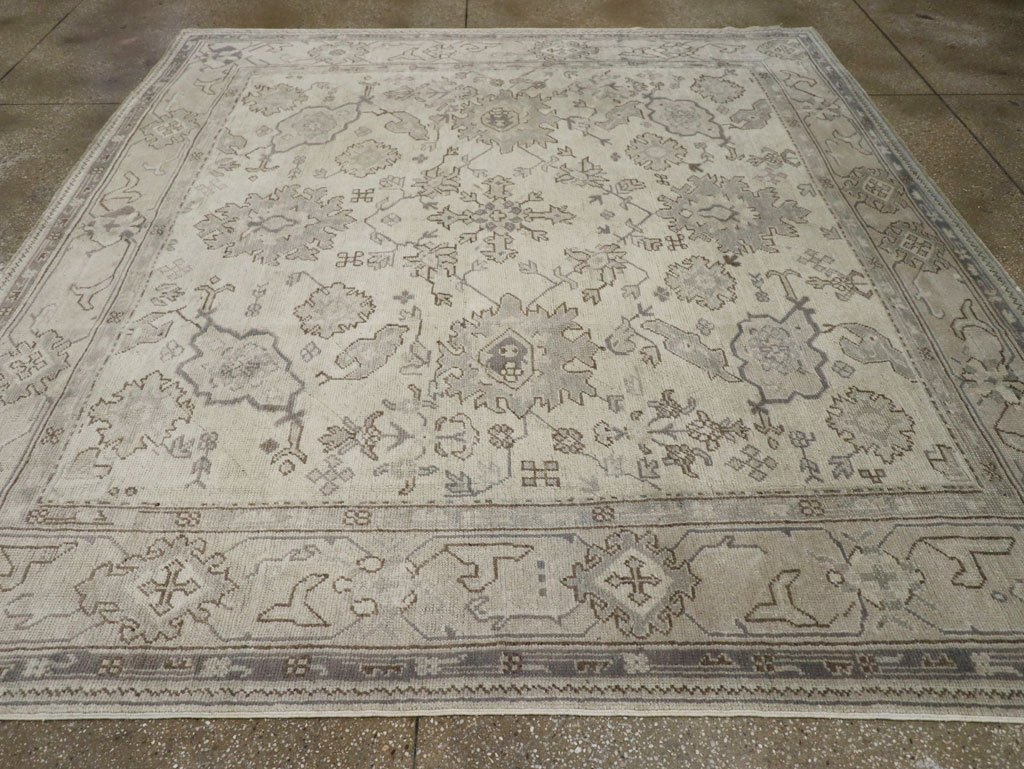 Antique Turkish Oushak Square Room Size Carpet, No.33328 - Galerie Shabab