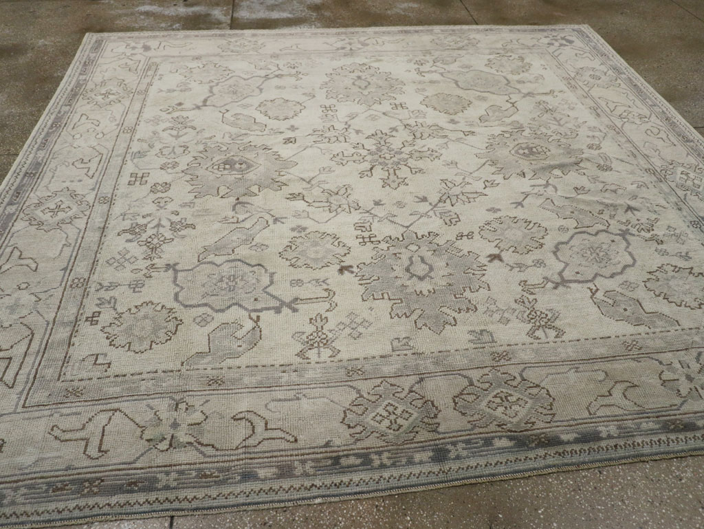 Antique Turkish Oushak Square Room Size Carpet, No.33328 - Galerie Shabab
