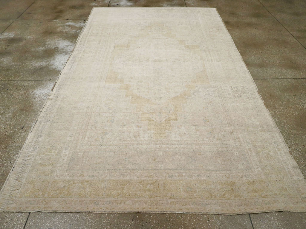 Vintage Turkish Oushak Long and Narrow, No.33329 - Galerie Shabab