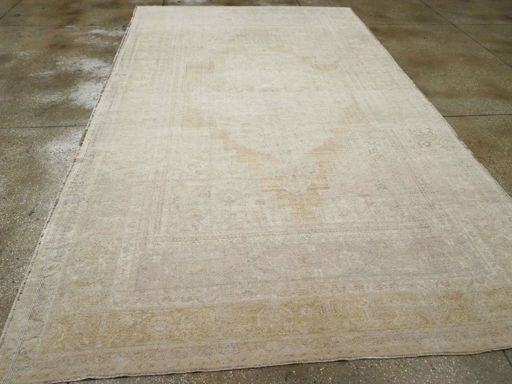 Vintage Turkish Oushak Long and Narrow, No.33329 - Galerie Shabab