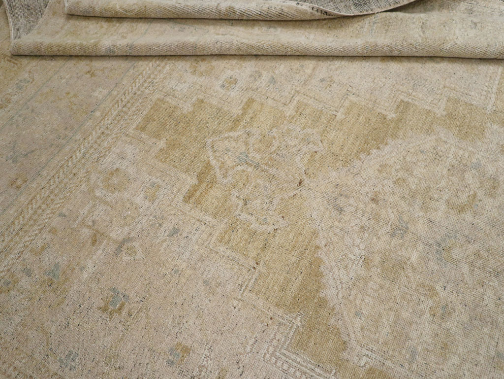 Vintage Turkish Oushak Long and Narrow, No.33329 - Galerie Shabab