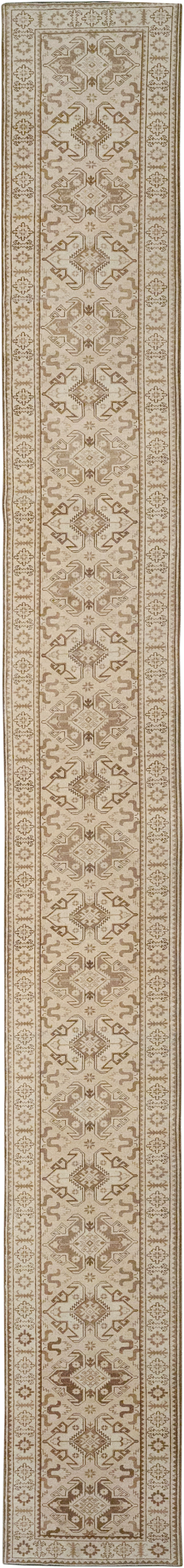 Vintage Turkish Anatolian Long Runner, No.33331 - Galerie Shabab