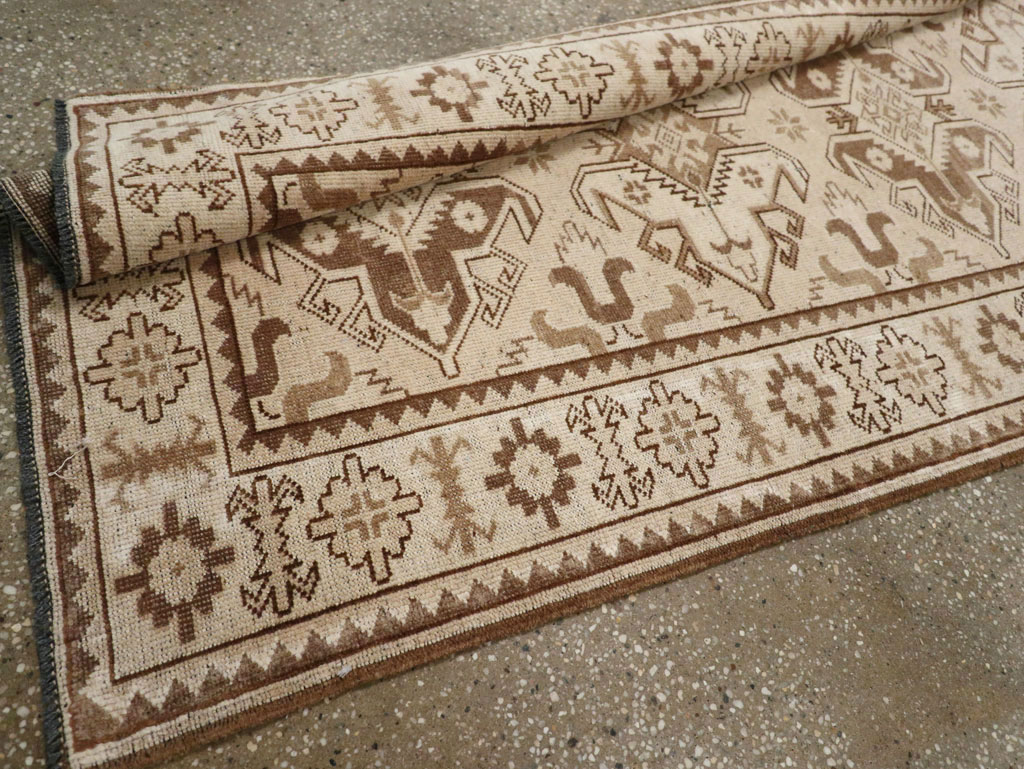 Vintage Turkish Anatolian Long Runner, No.33331 - Galerie Shabab