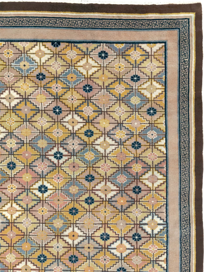 Vintage Chinese Ningxia Room Size Carpet, No.33334 - Galerie Shabab