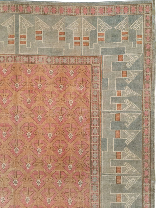 Vintage Turkish Anatolian Room Size Carpet, No.33337 - Galerie Shabab