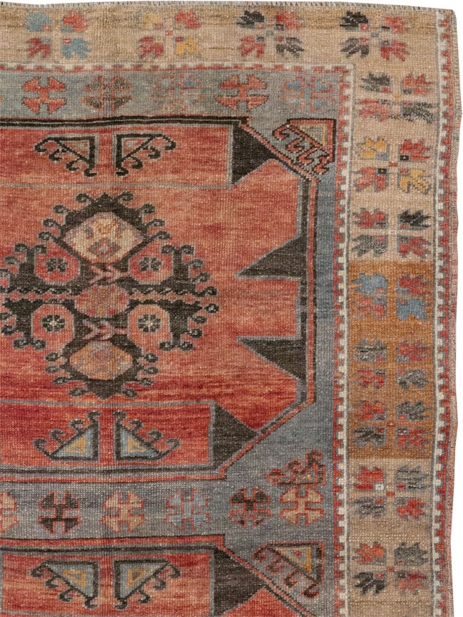 Vintage Turkish Anatolian Long Runner, No.33338 - Galerie Shabab