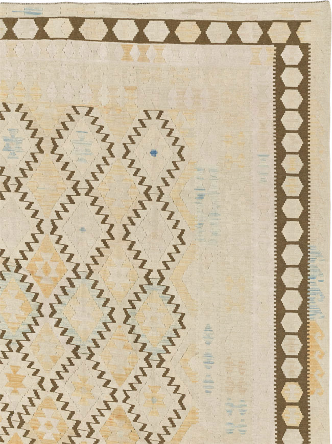 Vintage Turkish Flatweave Kilim Large Room Size Carpet, No.33347 - Galerie Shabab