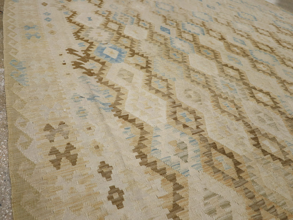 Vintage Turkish Flatweave Kilim Large Room Size Carpet, No.33348 - Galerie Shabab