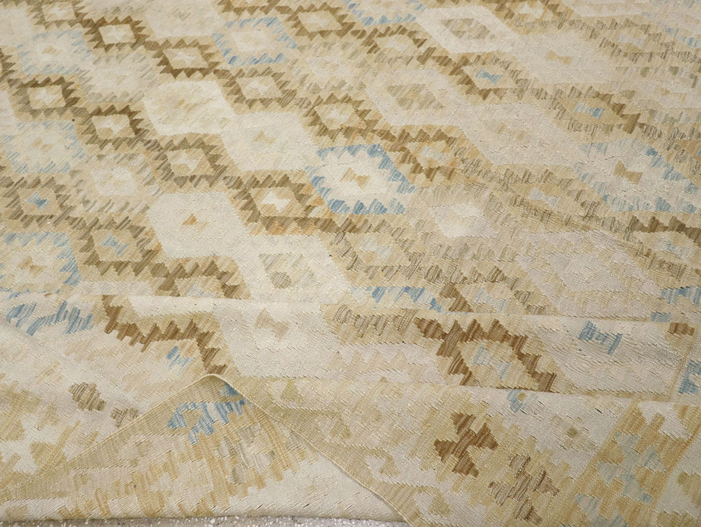 Vintage Turkish Flatweave Kilim Large Room Size Carpet, No.33348 - Galerie Shabab