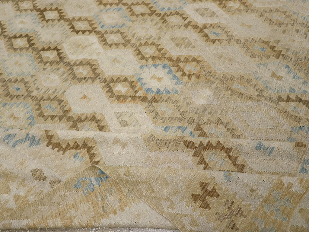 Vintage Turkish Flatweave Kilim Large Room Size Carpet, No.33348 - Galerie Shabab