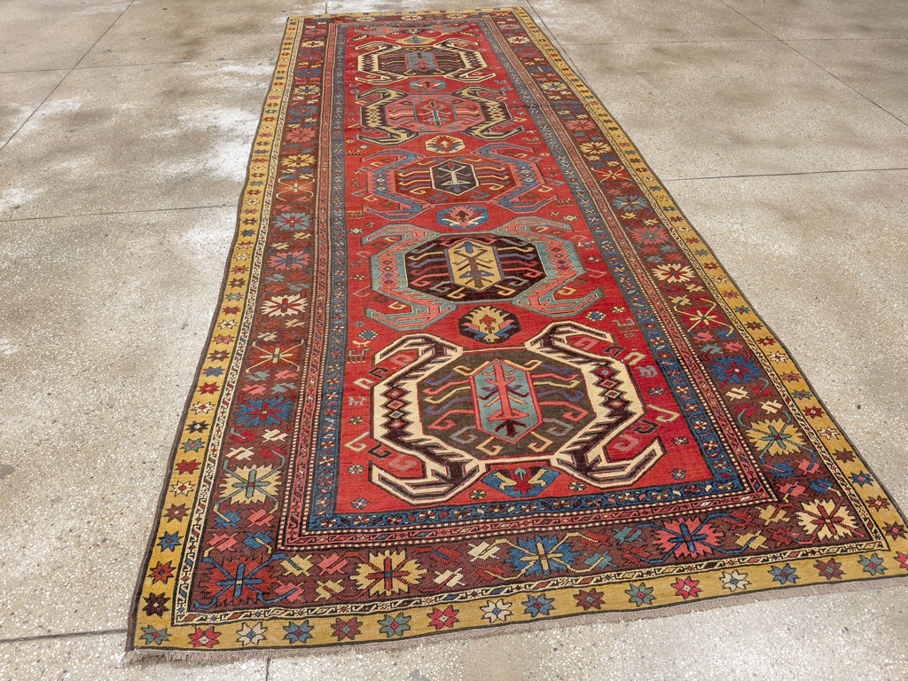 Antique Persian Northwest Wide Gallery Runner, No.33355 - Galerie Shabab