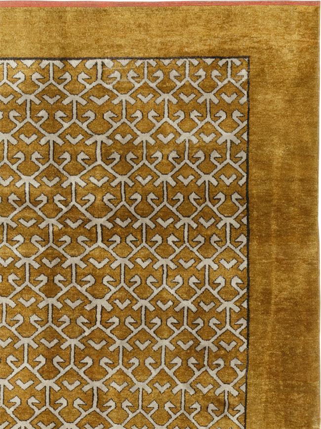 Vintage Turkish Anatolian Square Room Size Carpet, No.33363 - Galerie Shabab