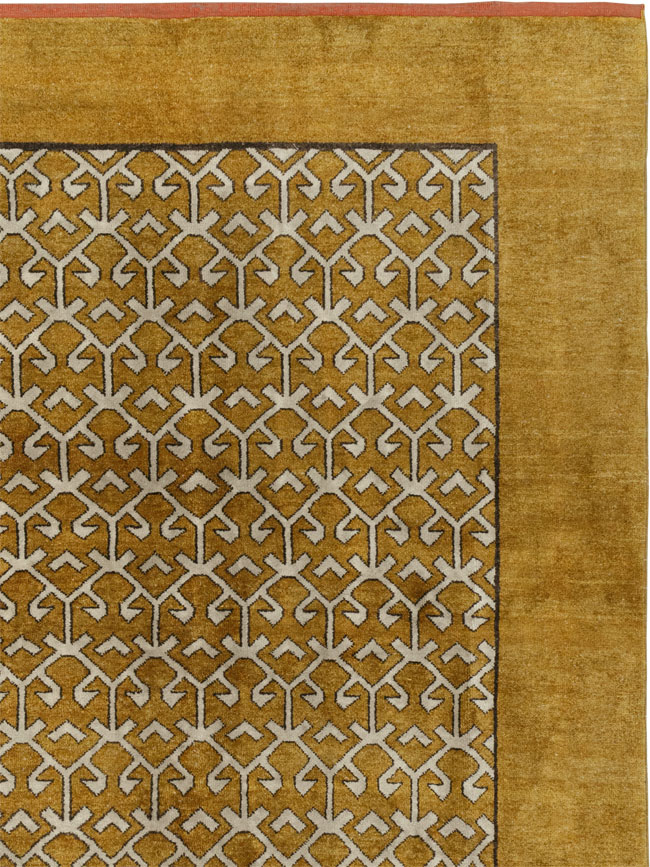 Vintage Turkish Anatolian Square Room Size Carpet, No.33363 - Galerie Shabab