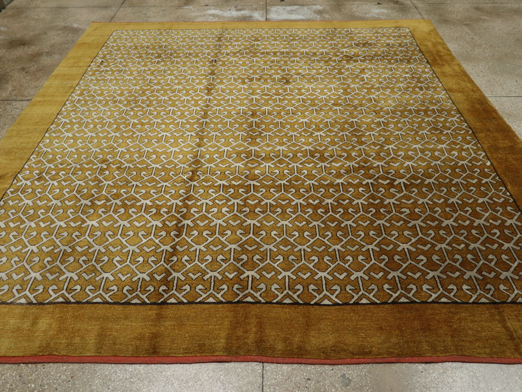 Vintage Turkish Anatolian Square Room Size Carpet, No.33363 - Galerie Shabab