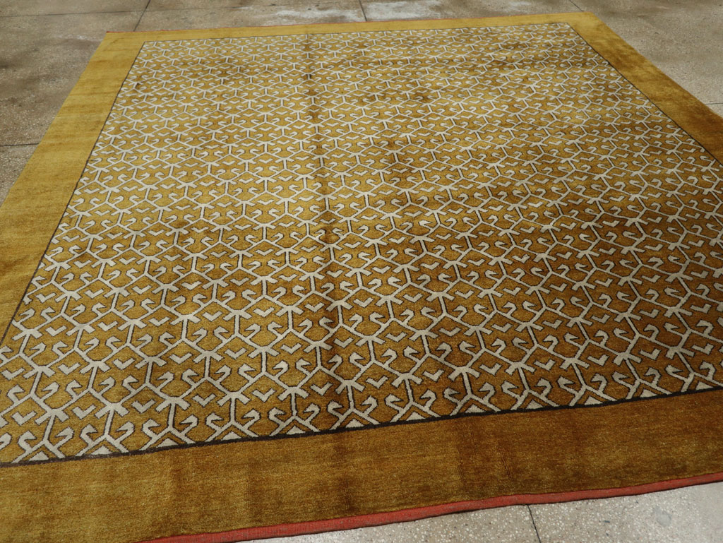 Vintage Turkish Anatolian Square Room Size Carpet, No.33363 - Galerie Shabab