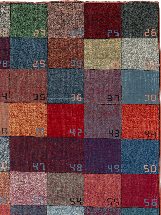 Vintage Turkish Anatolian Accent Rug, No.33364 - Galerie Shabab