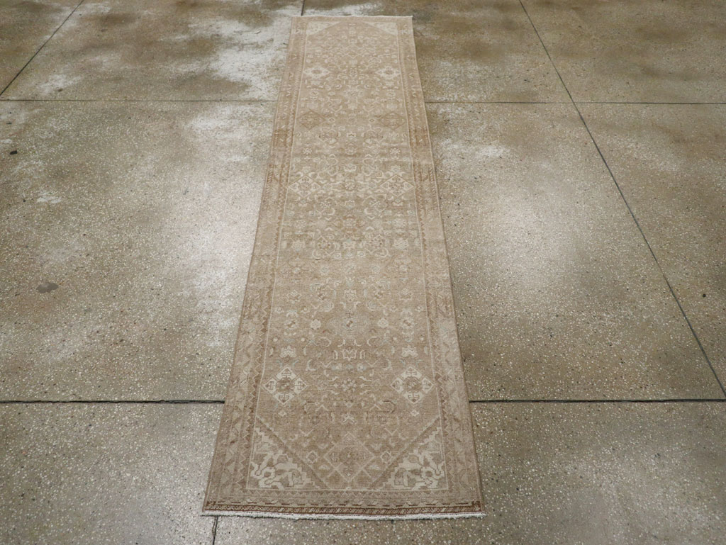 Vintage Persian Malayer Runner, No.33372 - Galerie Shabab