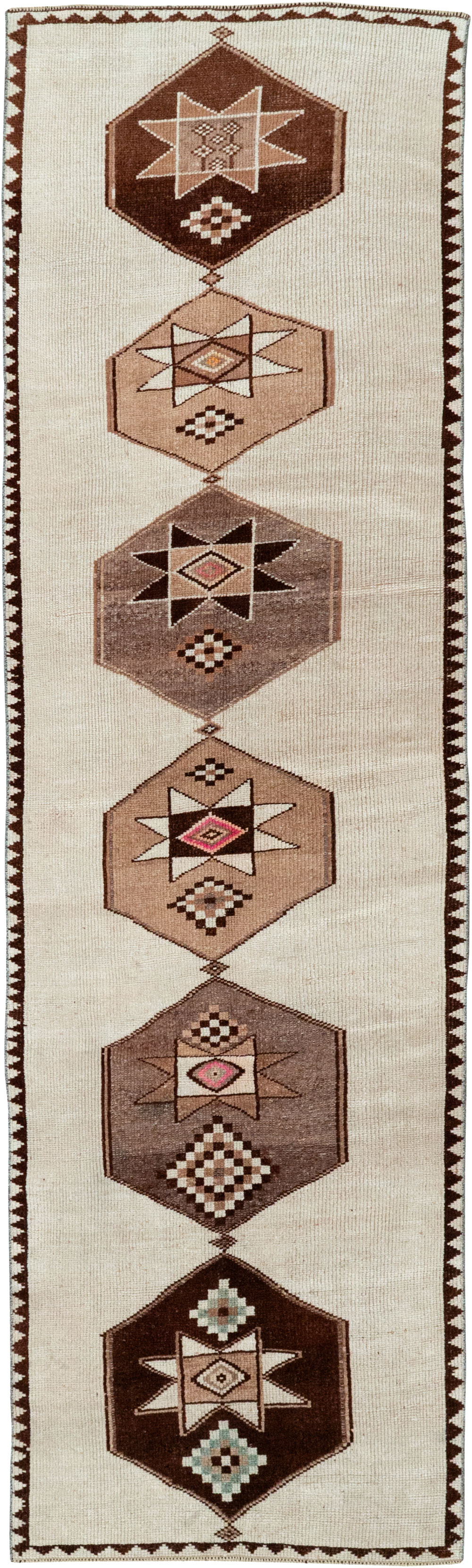Vintage Turkish Anatolian Runner, No.33373 - Galerie Shabab
